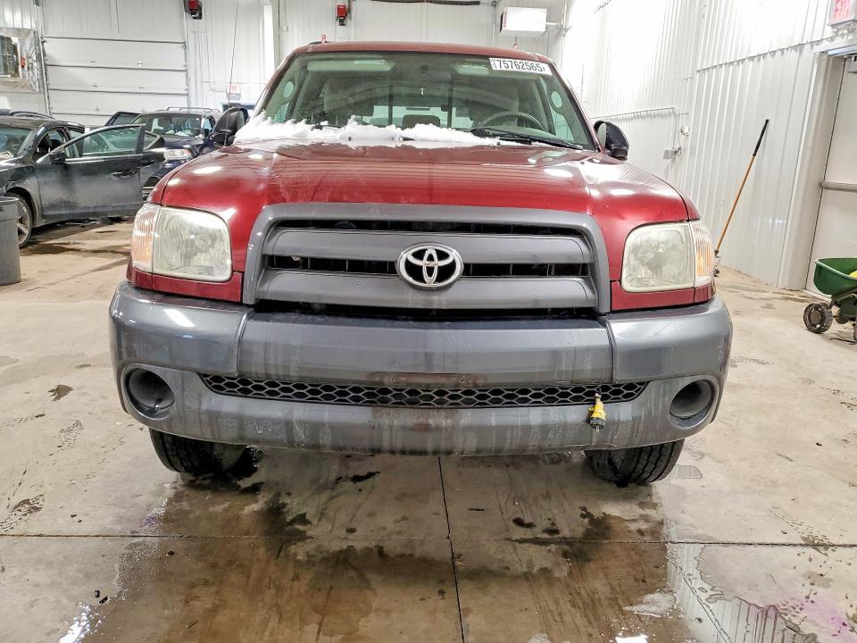 2005 Toyota Tundra Base