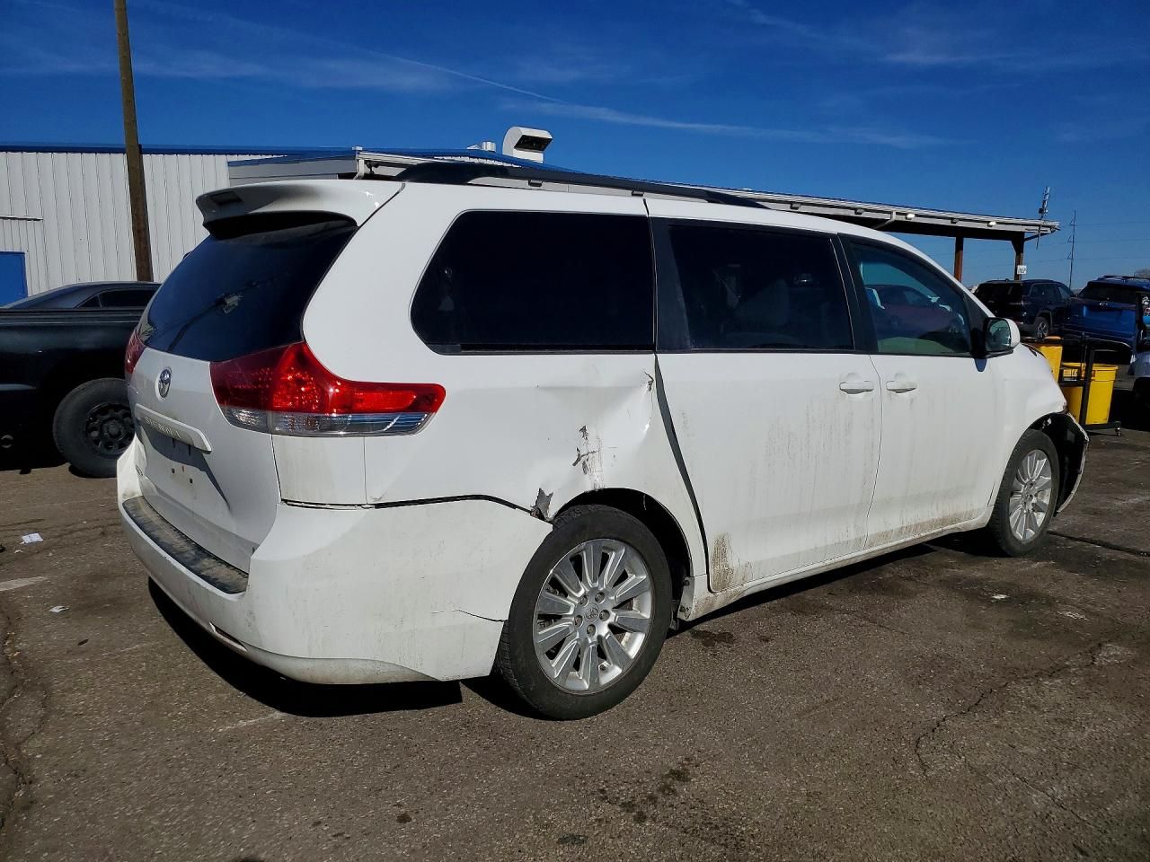 2011 Toyota Sienna le