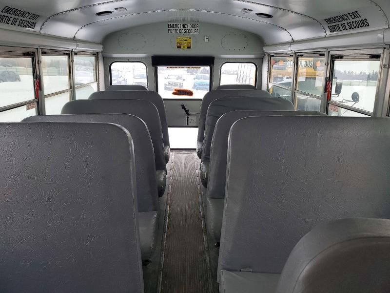 2011 Chevrolet 2011 Thomas Minotour G4500-School Bus