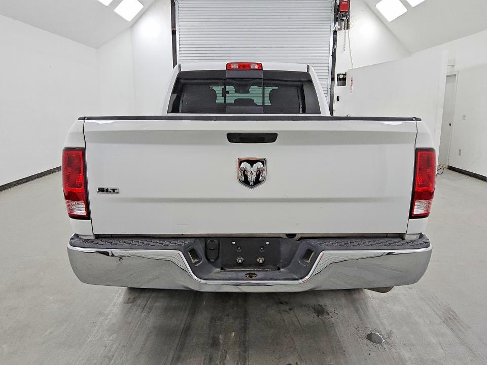 2020 Dodge RAM 1500 Classic SLT