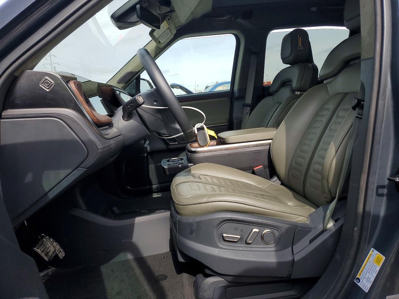 2023 Rivian R1T