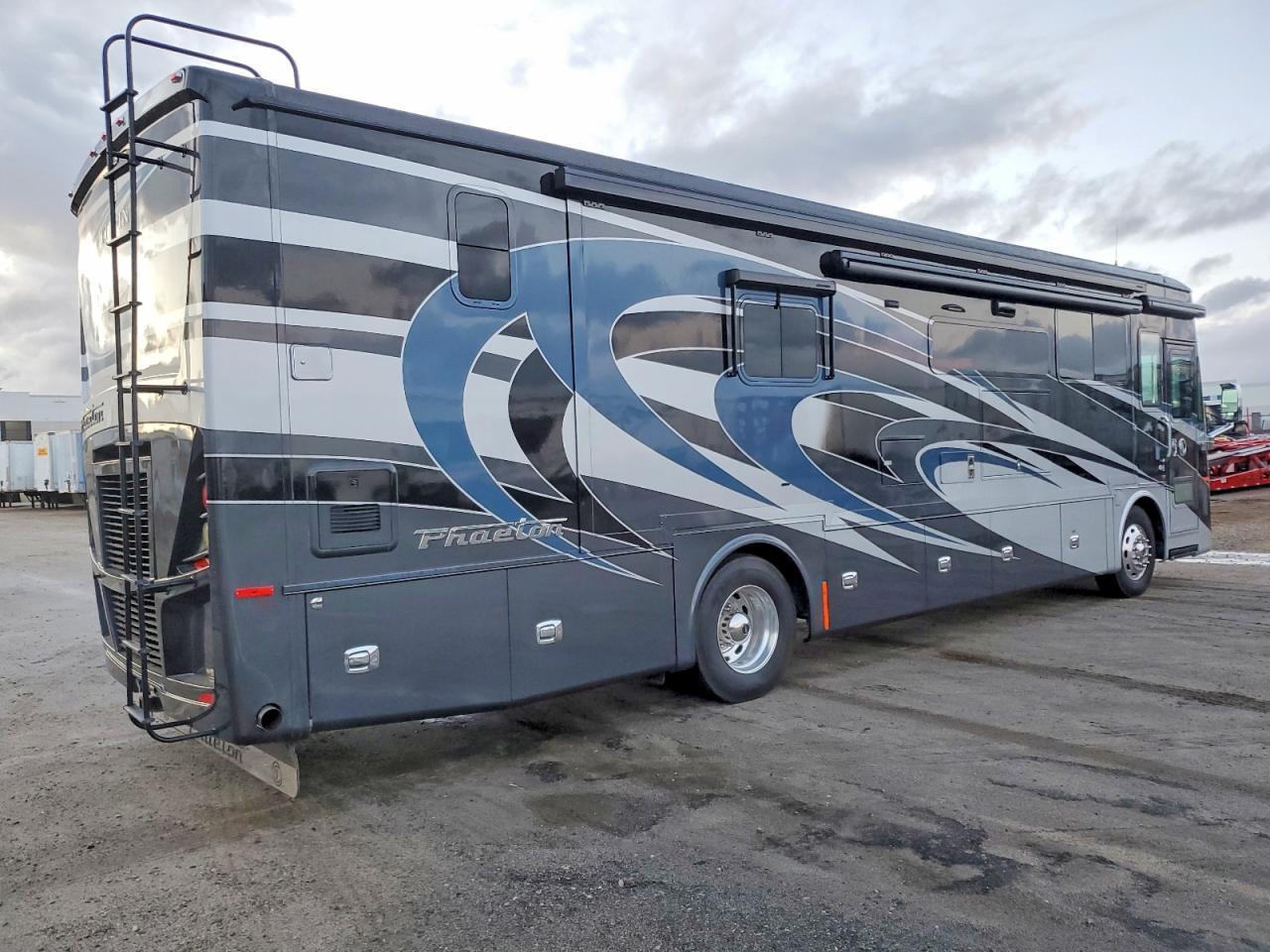 2020 Tiffin Phaeton RV