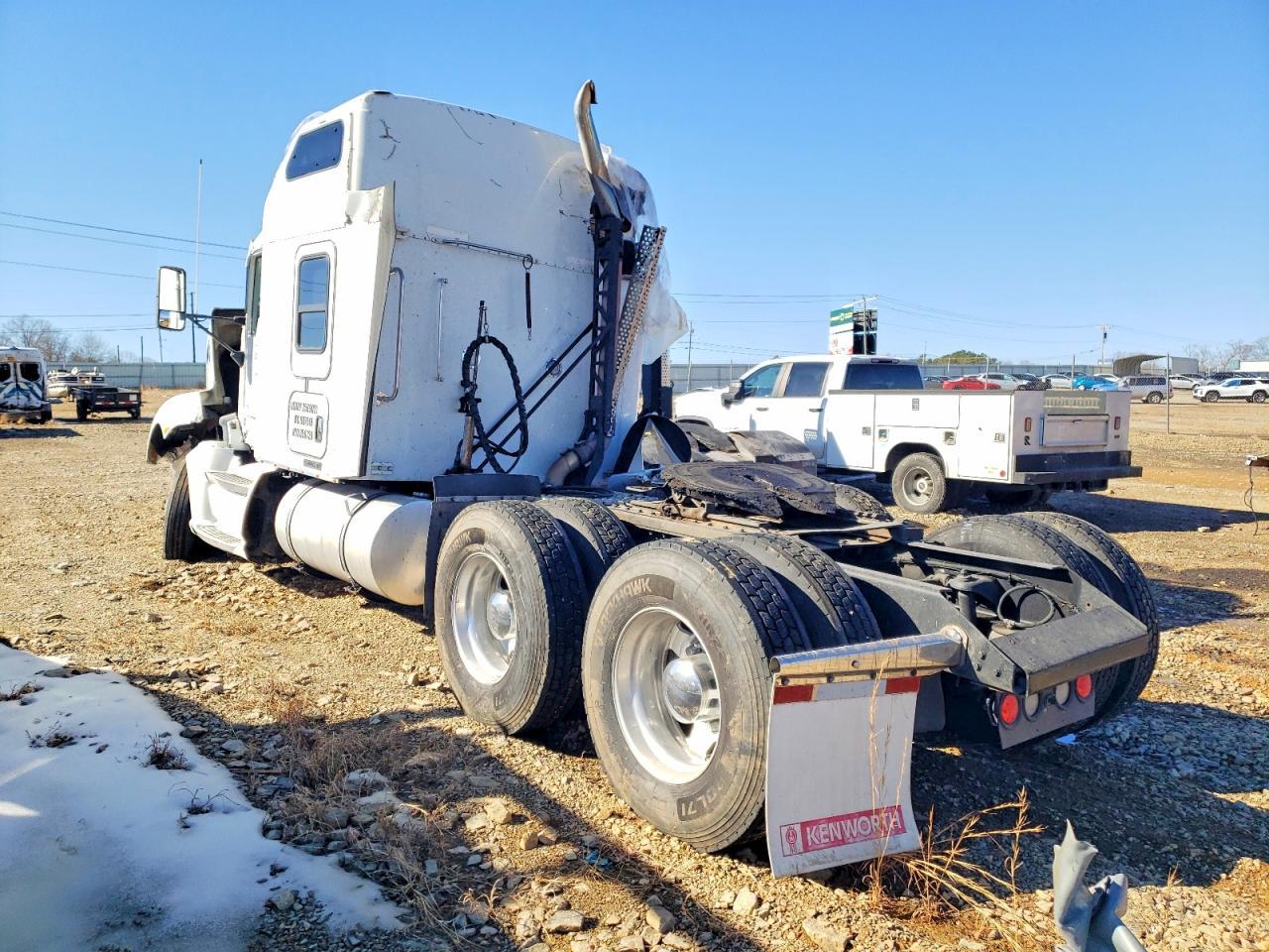 2013 Kenworth Unknown-Semi Truck