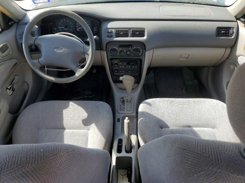 2000 Chevrolet Geo Prizm Base