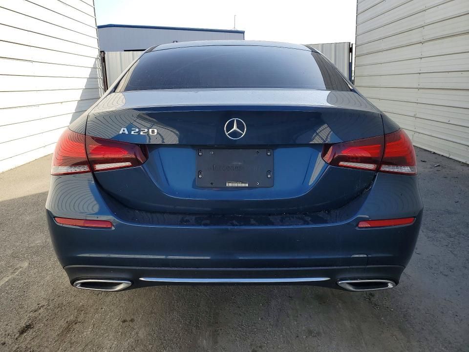 2019 Mercedes-Benz A 220