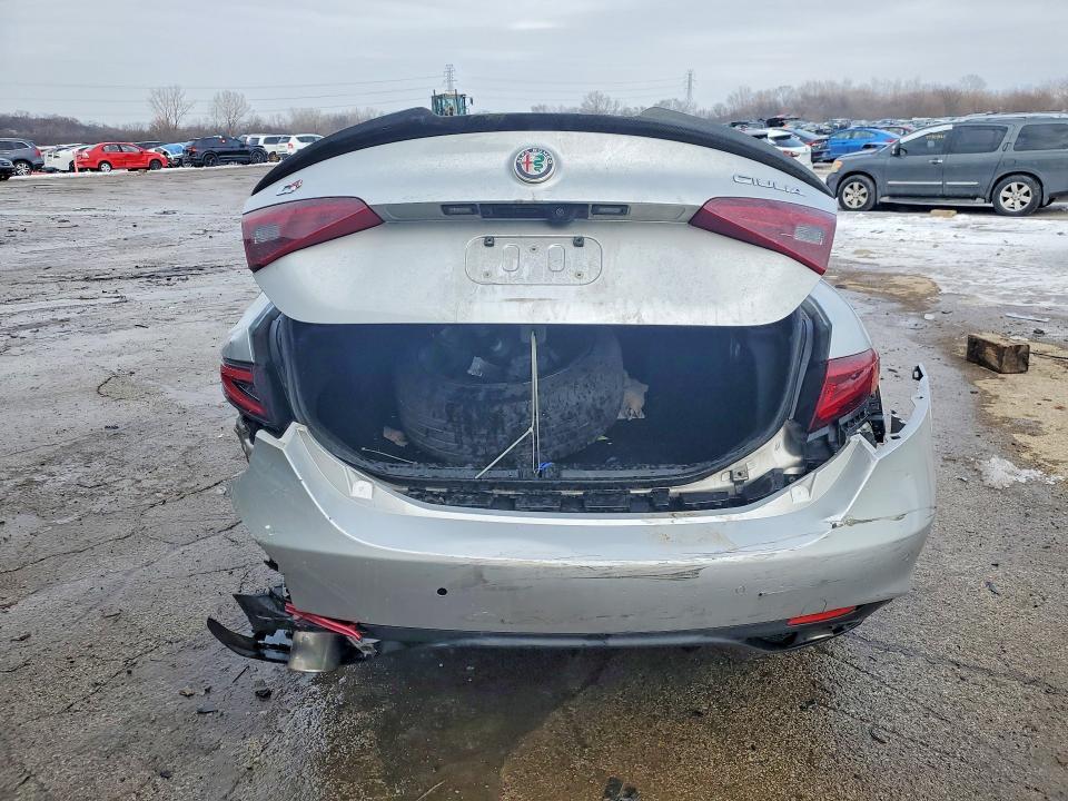 2018 Alfa Romeo Giulia Q4