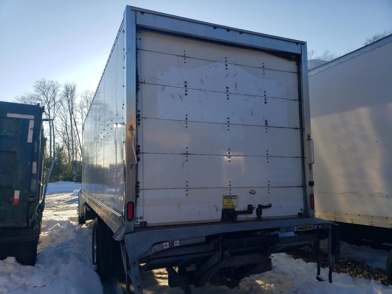 2020 Freigliner 2020 Freightliner Business Class M2 BOX Truck