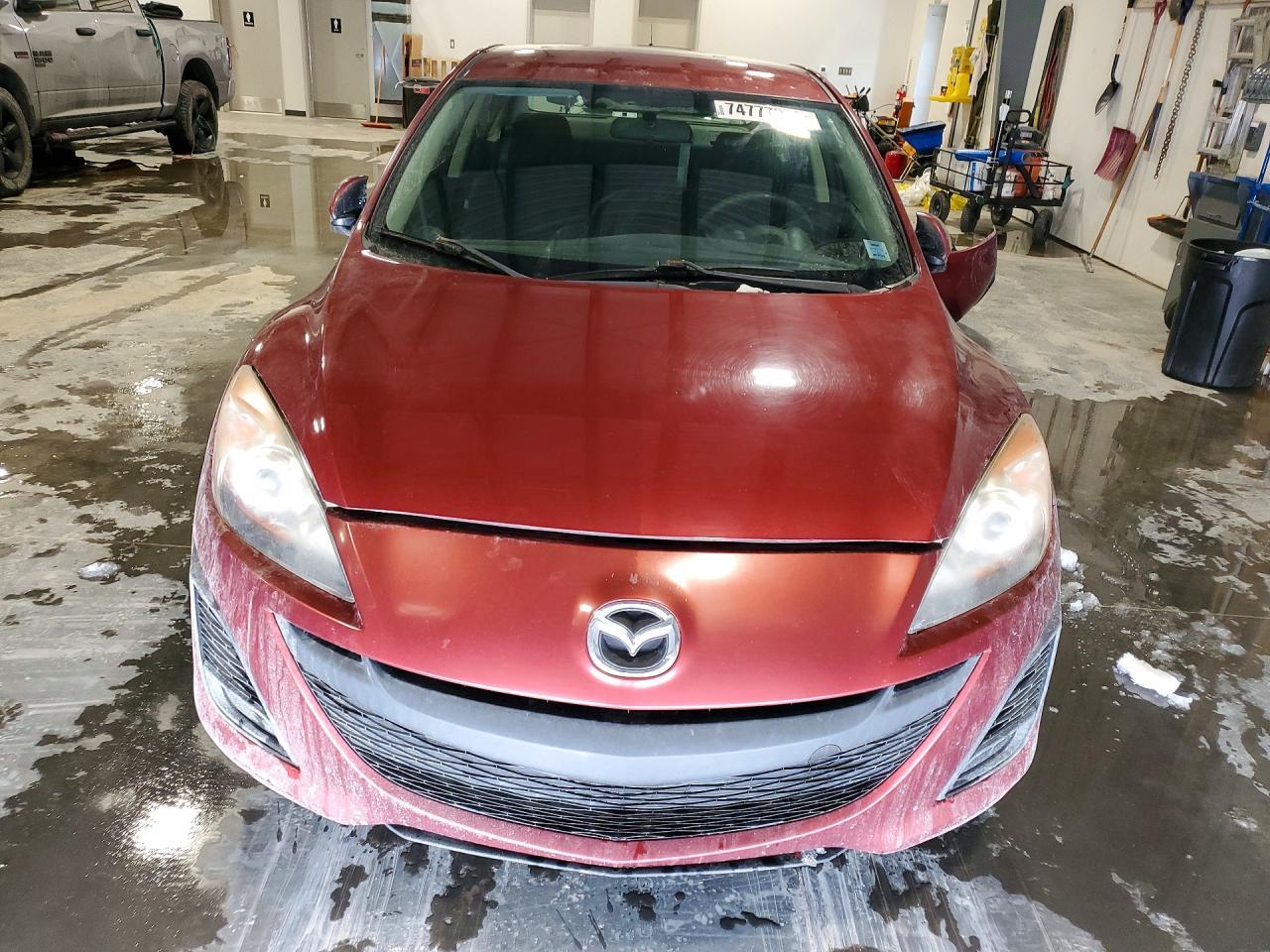 2011 Mazda 3 I