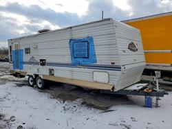 Vehiculos salvage en venta de Copart Woodhaven, MI: 2004 Gulf Stream Camper