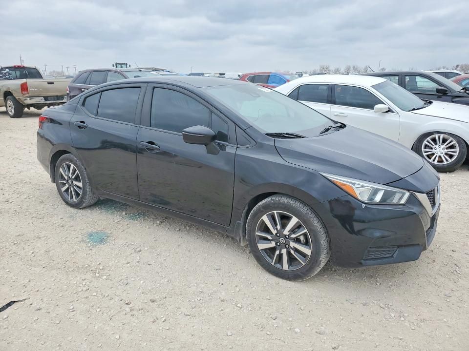 2020 Nissan Versa sv