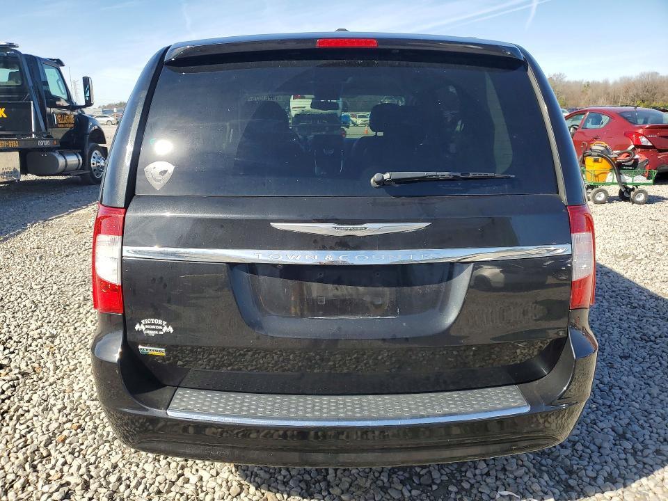 2016 Chrysler Town & Country Touring