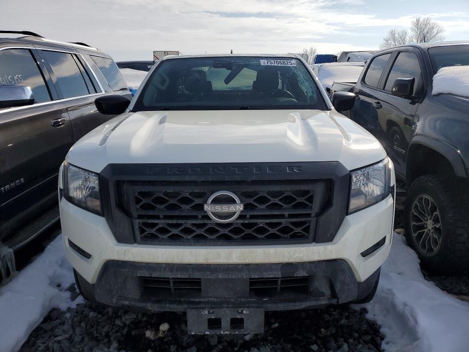 2024 Nissan Frontier s