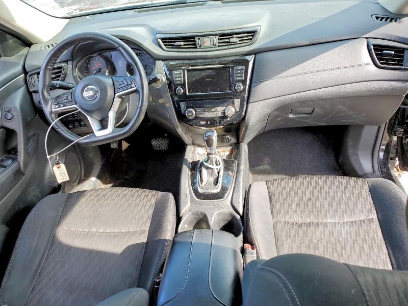 2018 Nissan Rogue sv