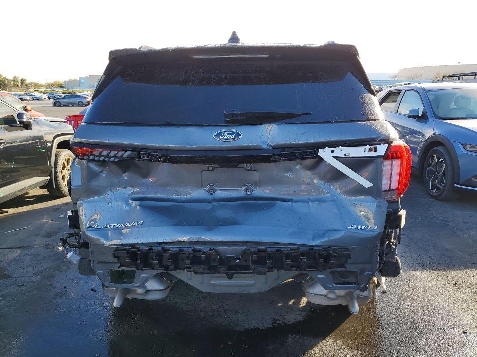 2025 Ford Explorer St-line