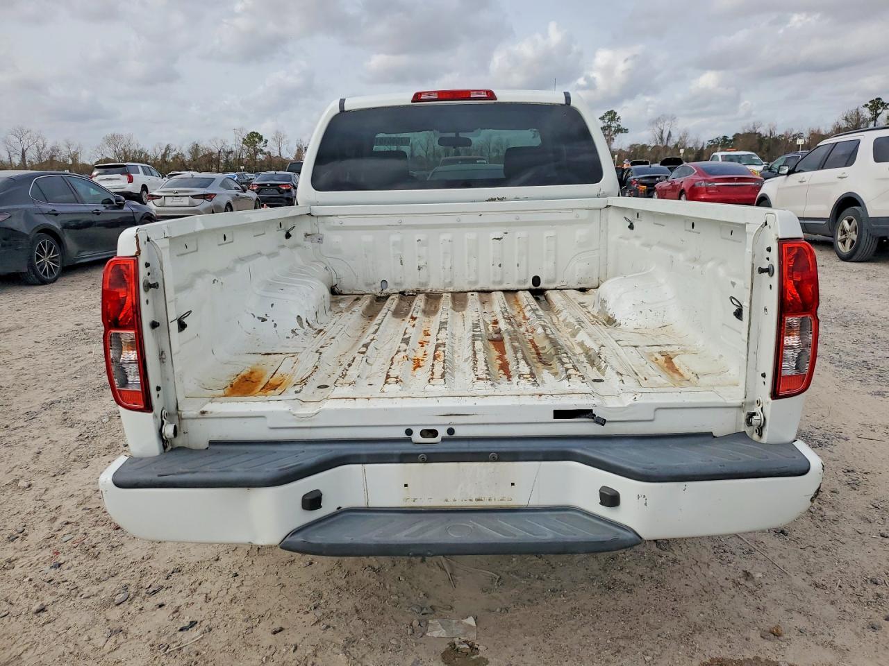 2019 Nissan Frontier s