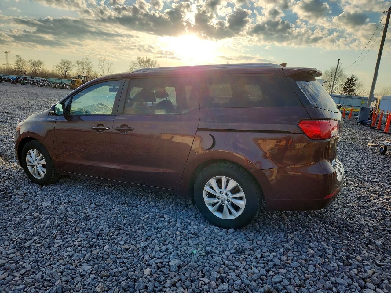 2016 KIA Sedona lx