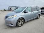 2014 Toyota Sienna xle