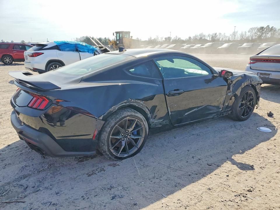 2025 Ford Mustang Dark Horse