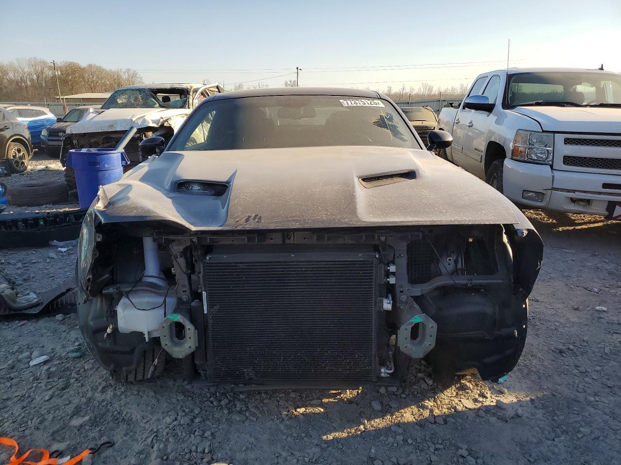 2022 Dodge Challenger sxt