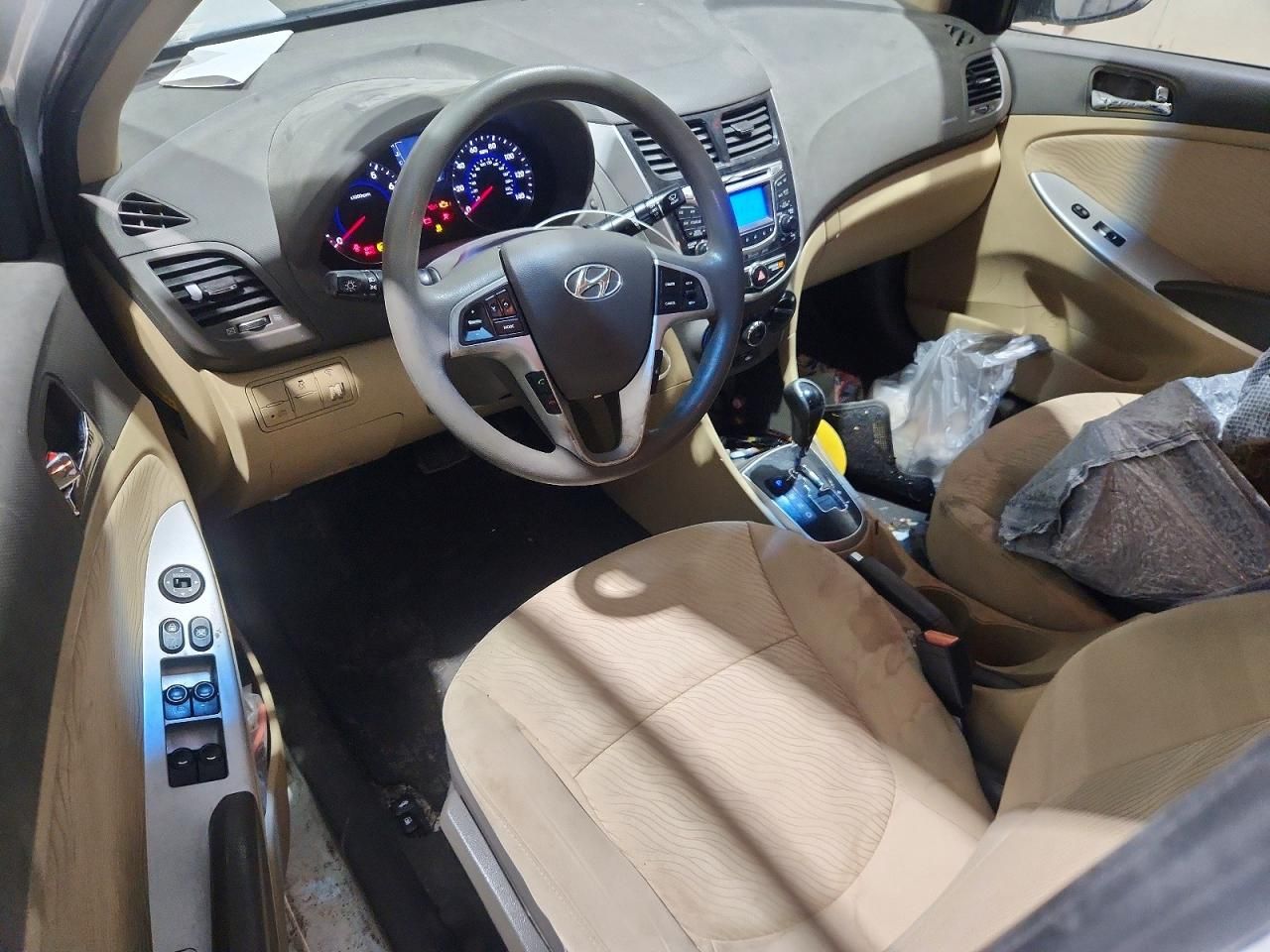 2013 Hyundai Accent gls