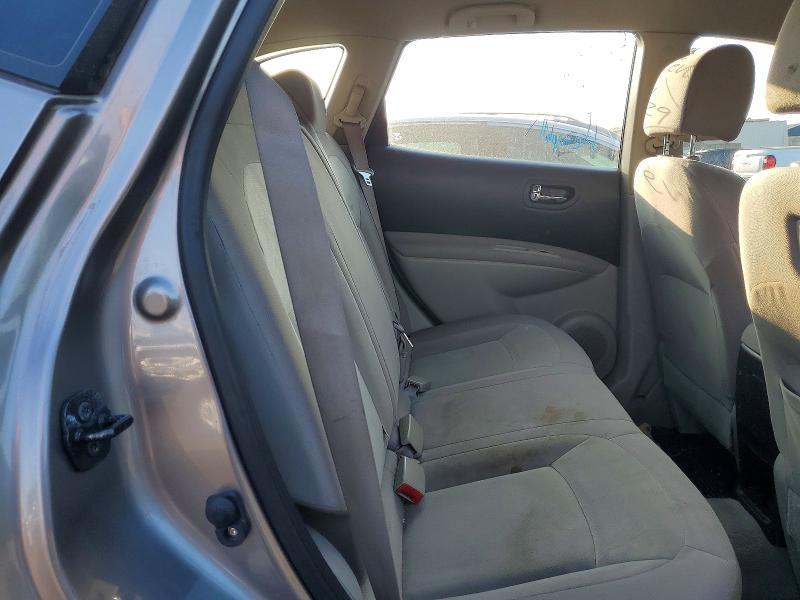 2010 Nissan Rogue s