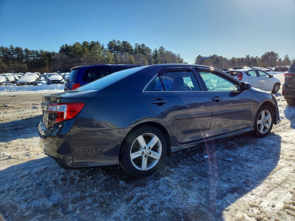 2014 Toyota Camry se