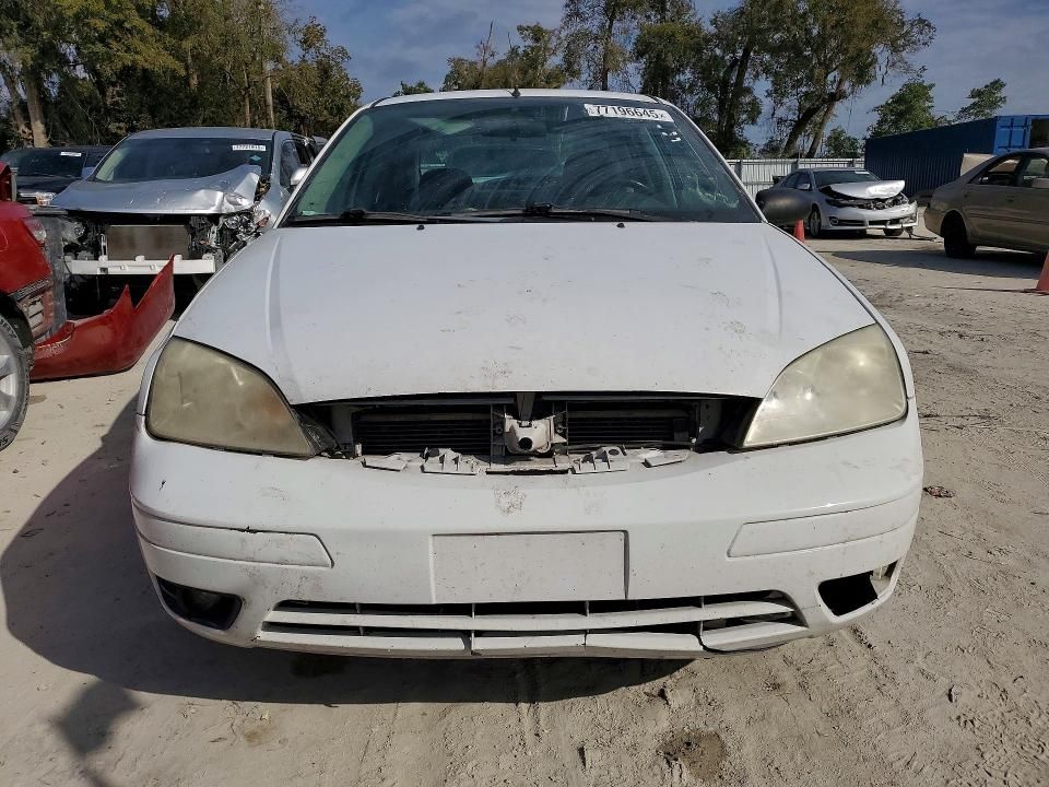 2005 Ford Focus ZX4