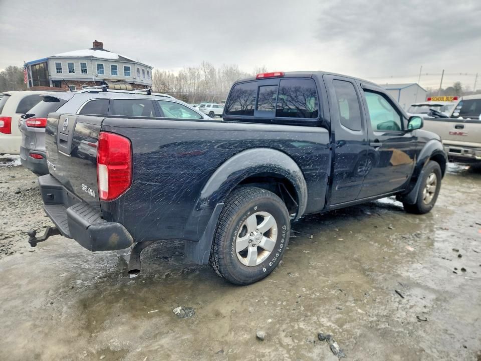 2010 Nissan Frontier King cab se