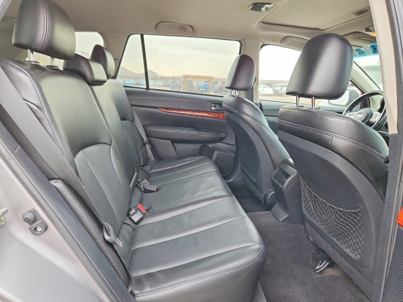 2010 Subaru Outback 2.5i Limited