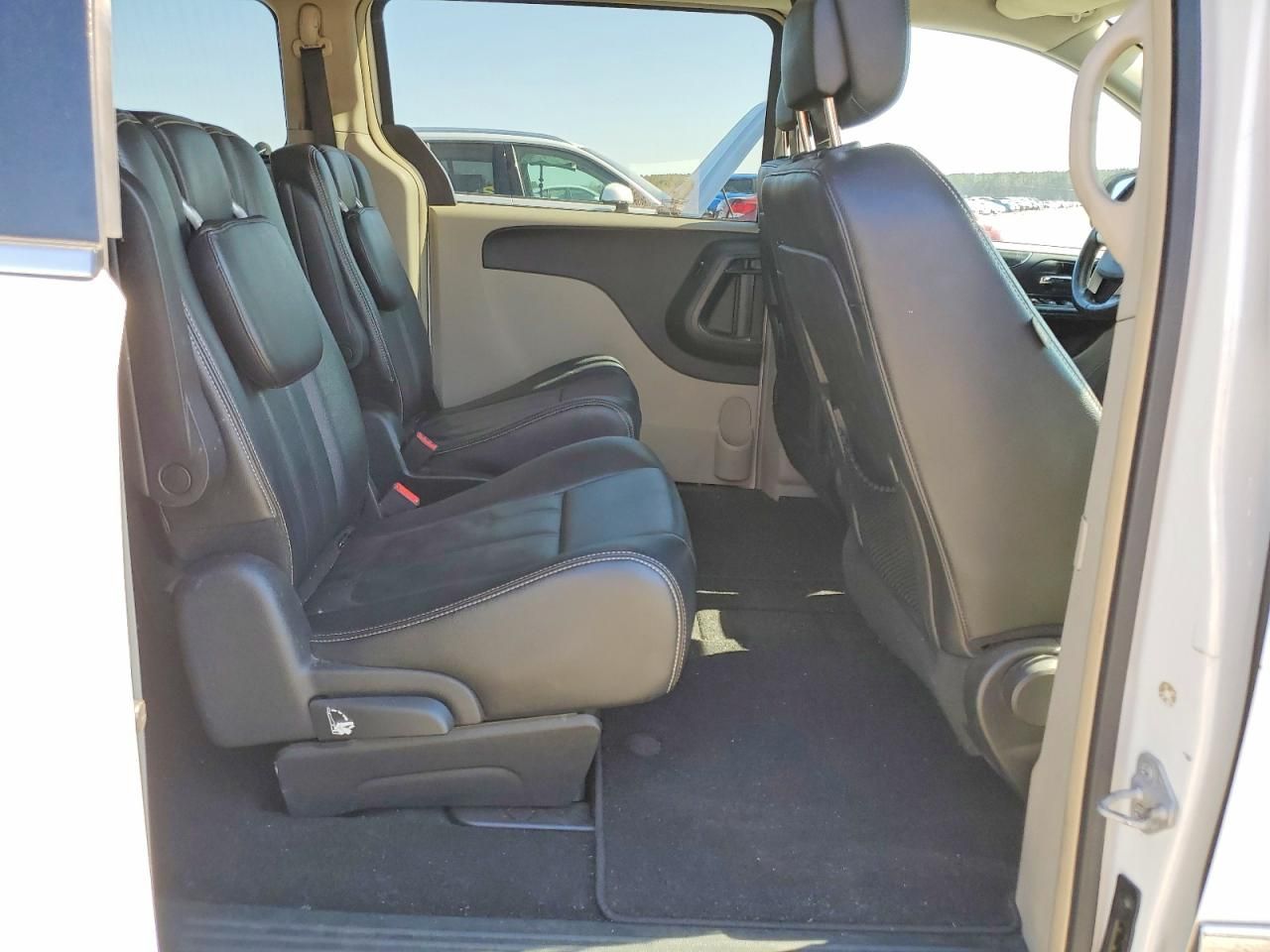 2014 Chrysler Town & Country Touring