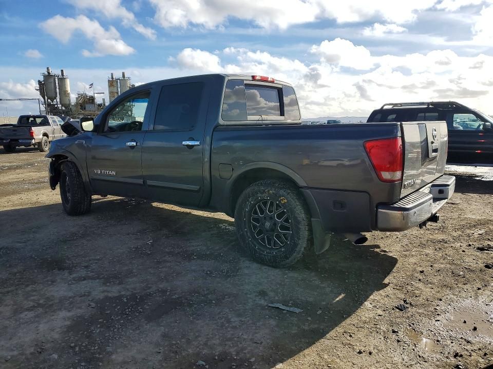 2011 Nissan Titan SV