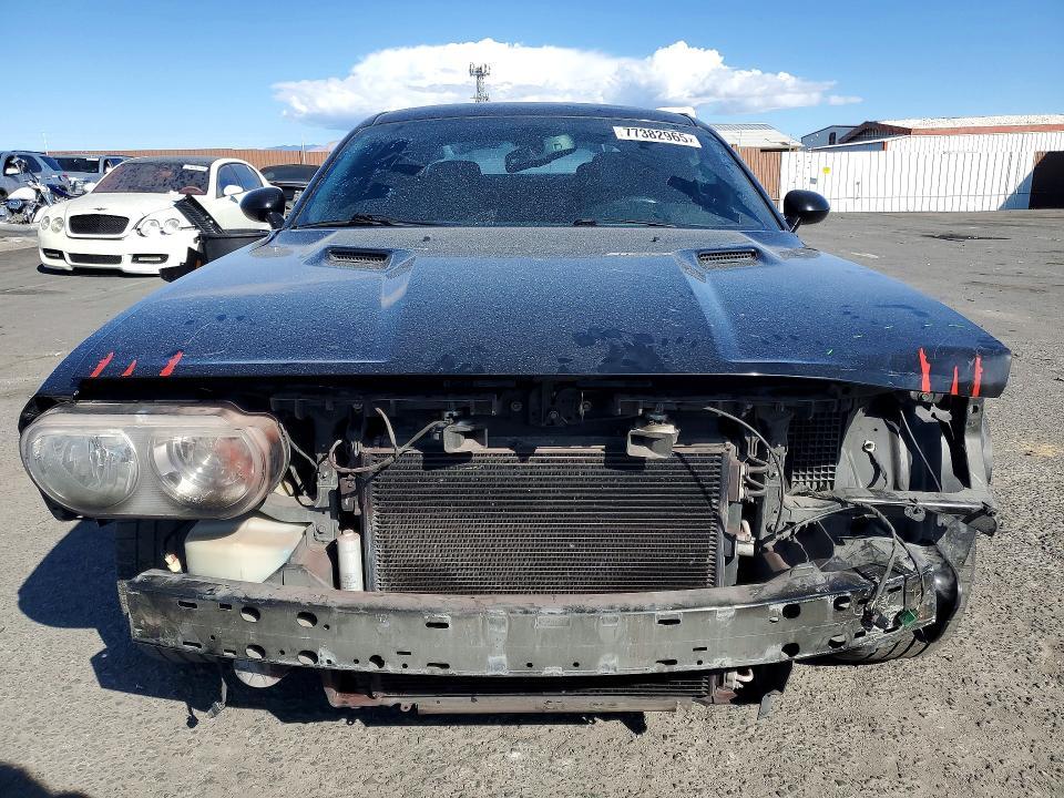 2014 Dodge Challenger sxt