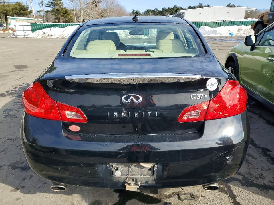 2009 Infinity G37 Sedan x