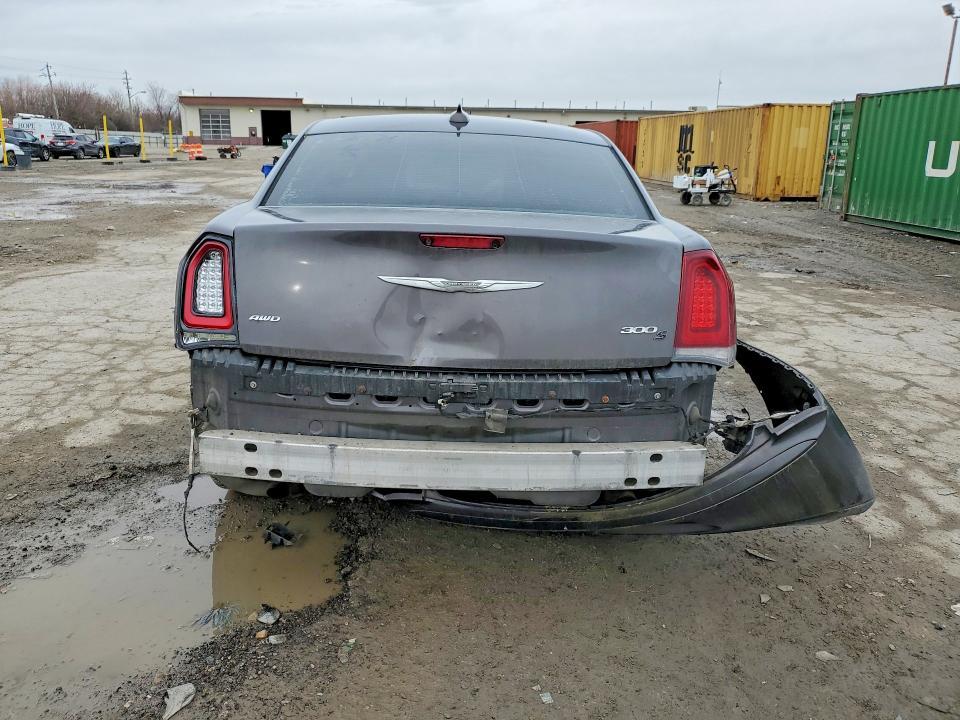 2015 Chrysler 300 s