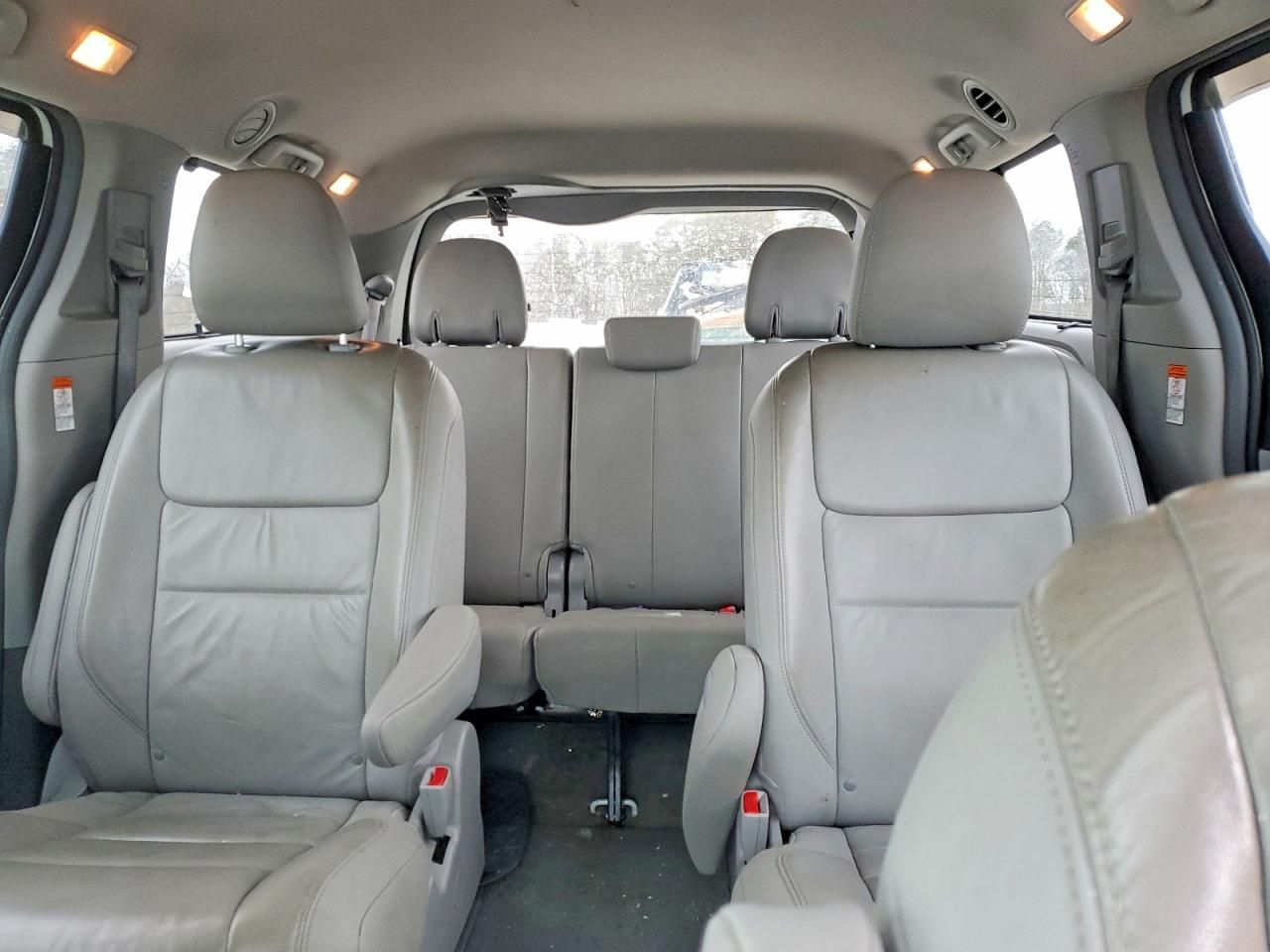 2016 Toyota Sienna xle