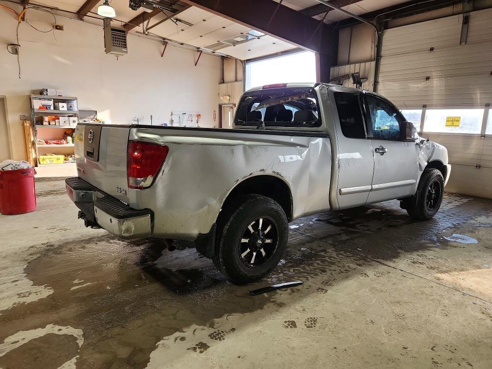 2005 Nissan Titan xe