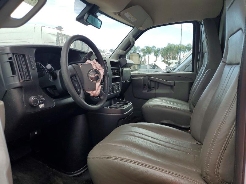 2022 GMC Savana BOX Truck
