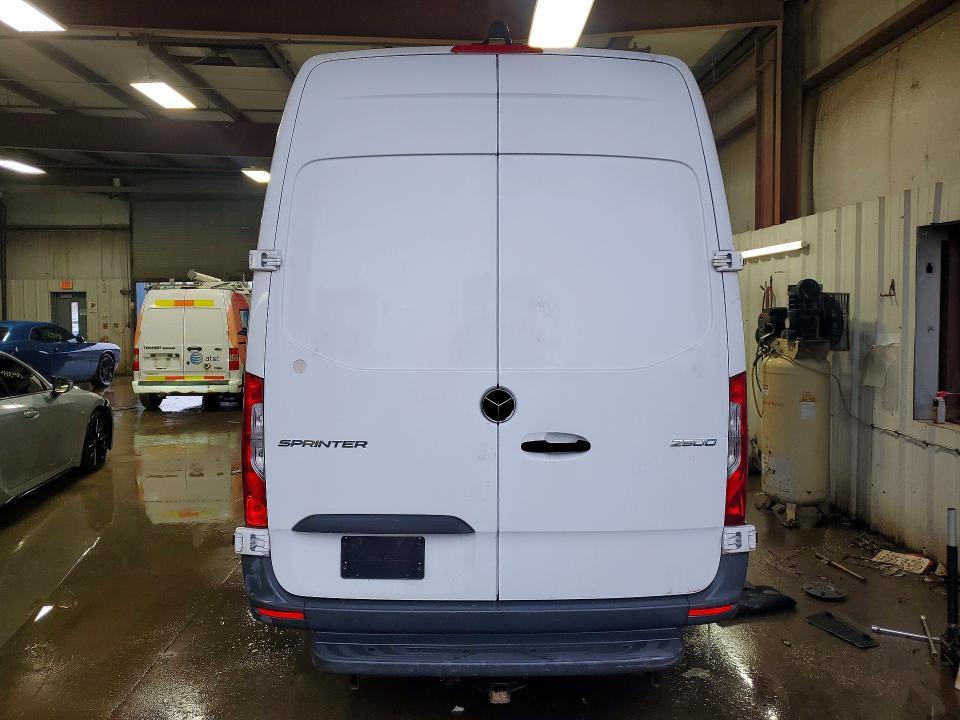 2019 Benzhou Sprinter Cargo 2500