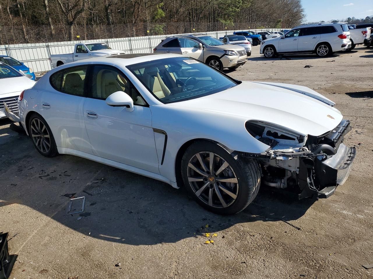 2016 Porsche Panamera 2