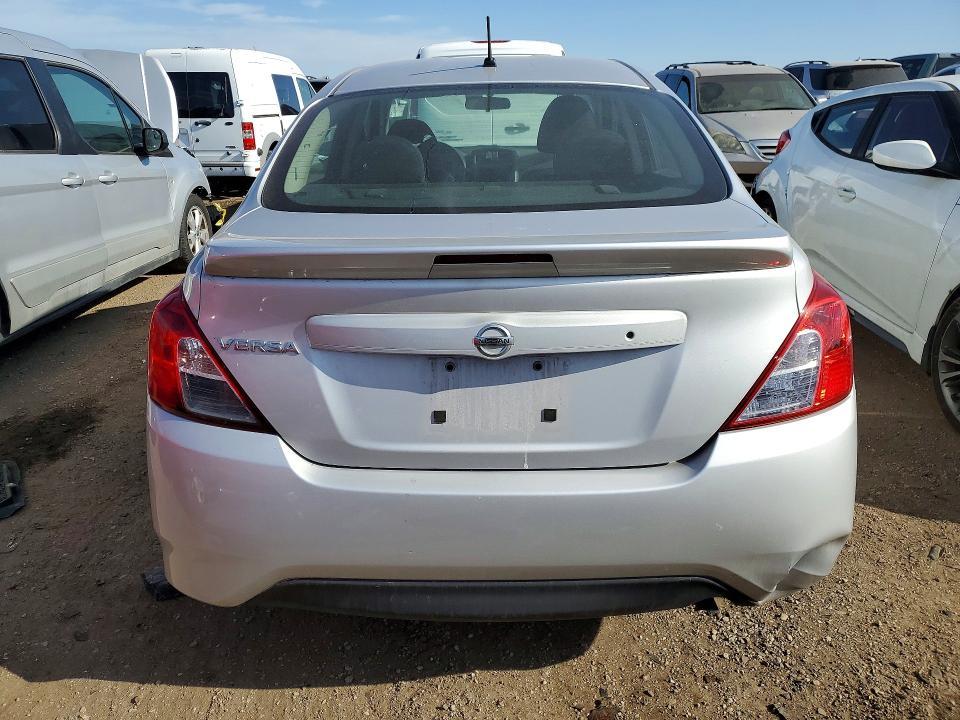 2018 Niss Versa s Plus