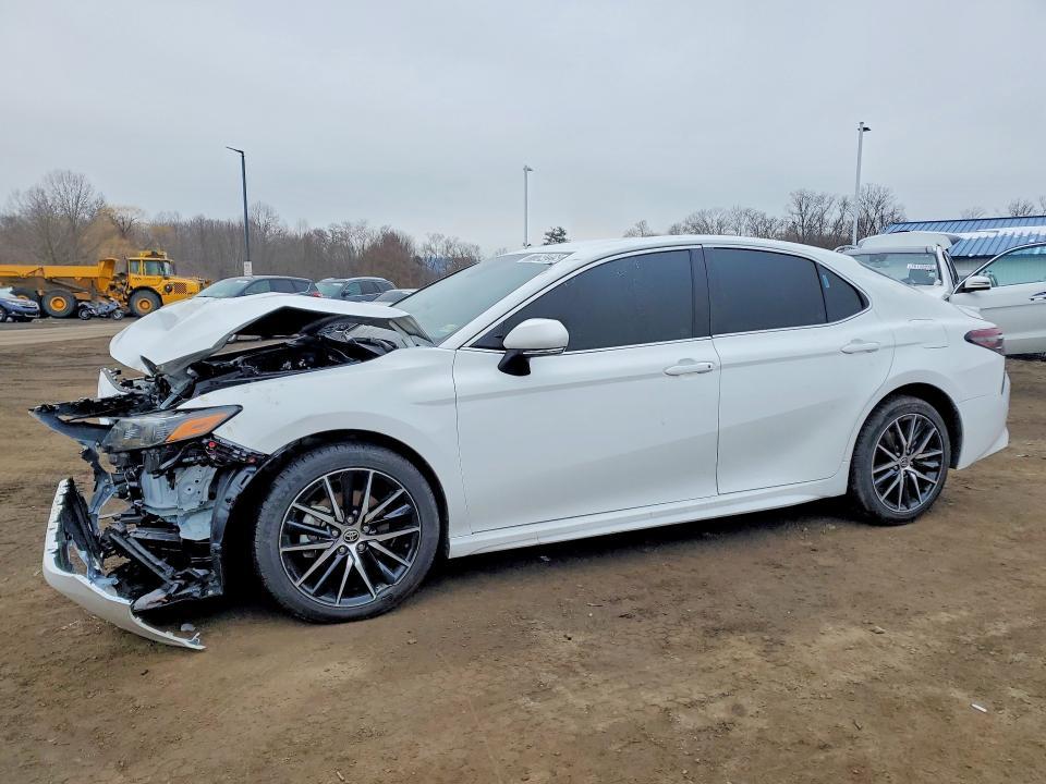 2024 Toyota Camry se Night Shade