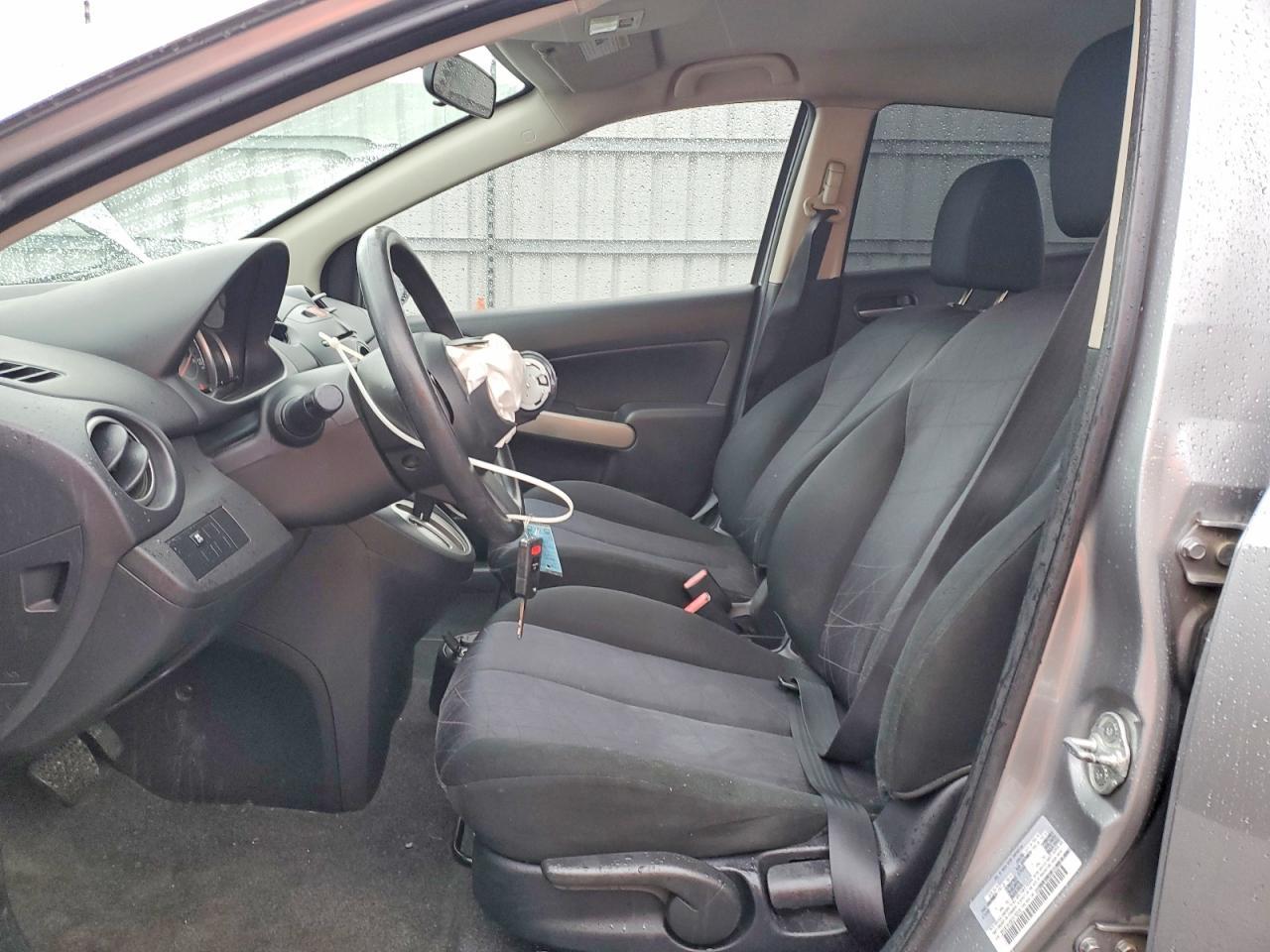 2014 Mazda 2 Sport