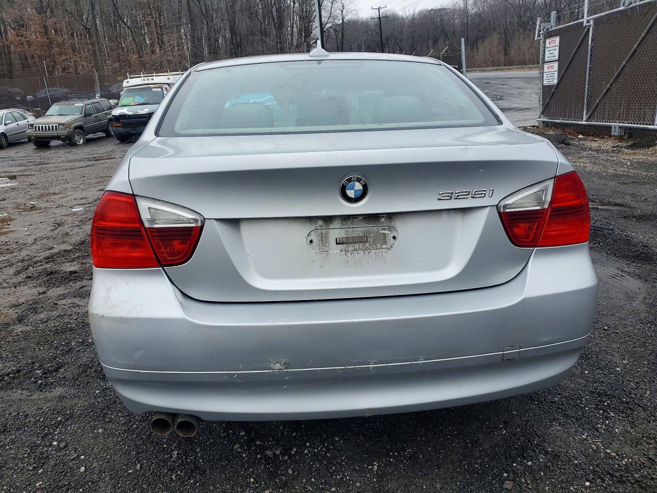 2006 BMW 325 i