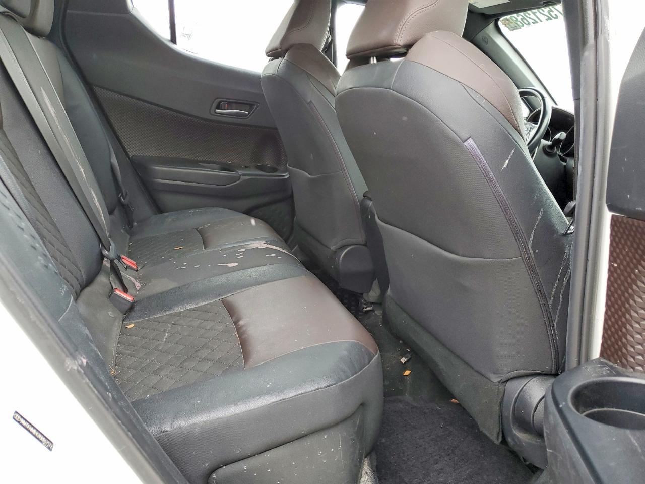 2019 Toyota C-hr xle