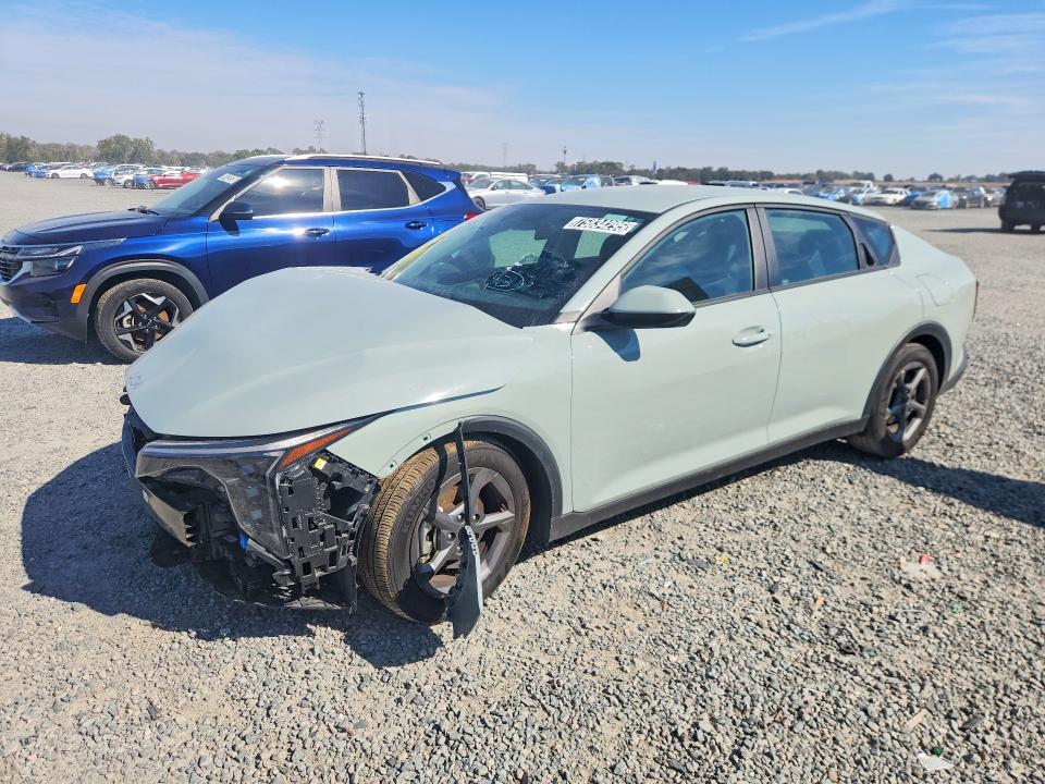 2025 KIA K4 lx