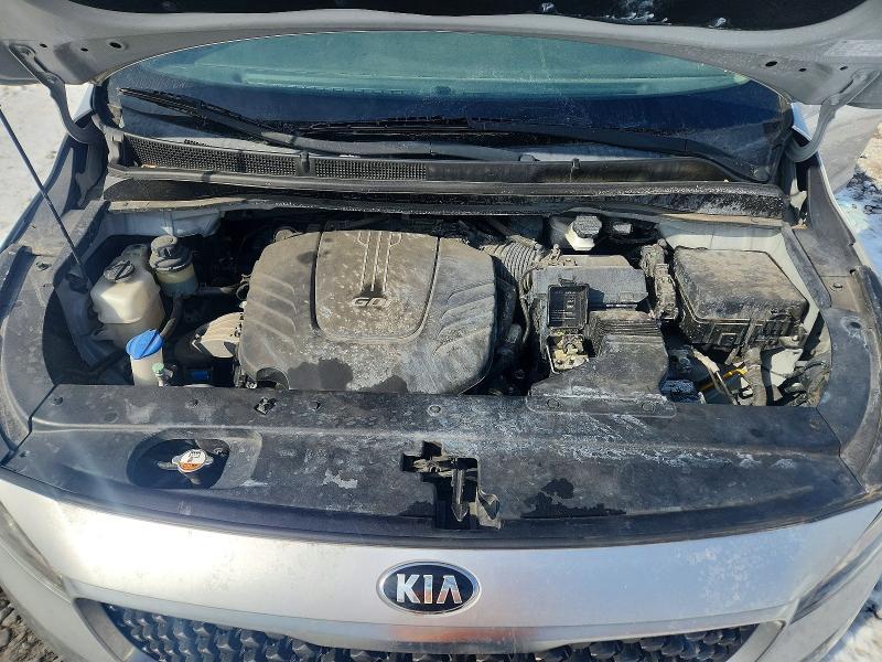 2016 KIA Sedona l