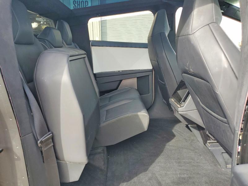 2024 Tesla Cybertruck