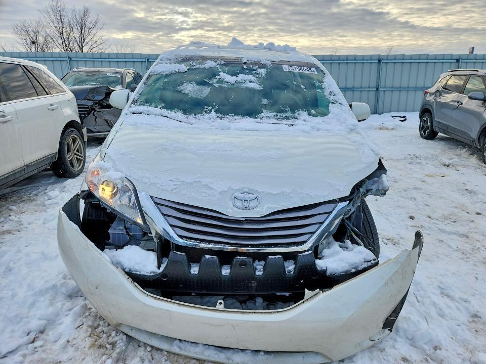 2017 Toyota Sienna xle