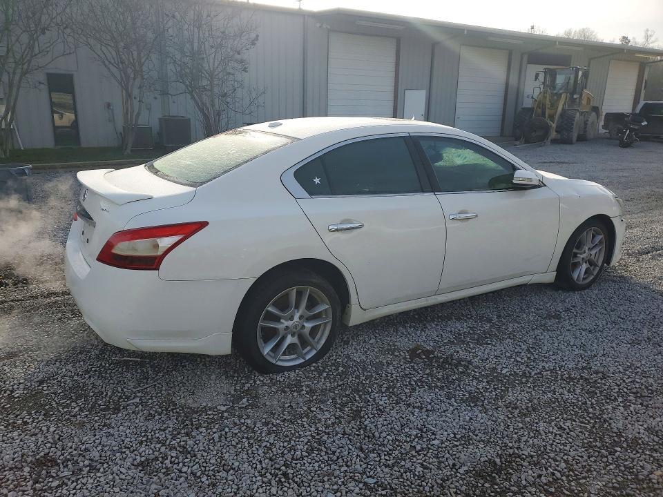 2010 Nissan Maxima 3.5 s
