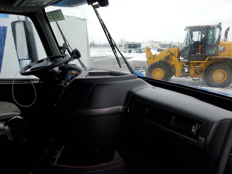 2019 Volvo VNL Semi Truck